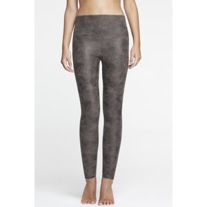 Yummie‎ Jade Hi Rise Faux Leather Leggings Size XS